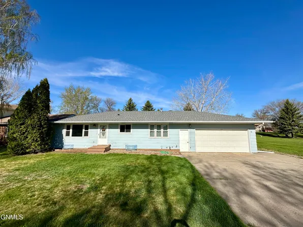 503 Sayler St, Underwood, ND 58576