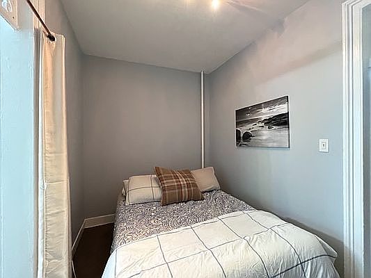 2nd image of 1817 Astoria Blvd #1