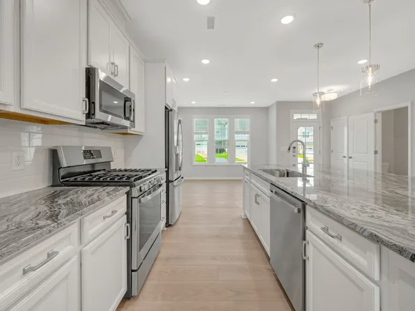 3123 Cathedral Comb Dr, Apex, NC 27502