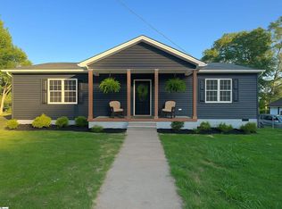 1316 E South 6th St, Seneca, SC 29678