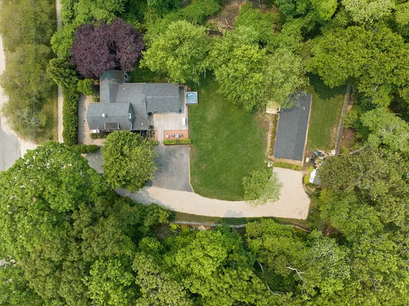 501 Montauk Hwy, East Hampton, NY 11937