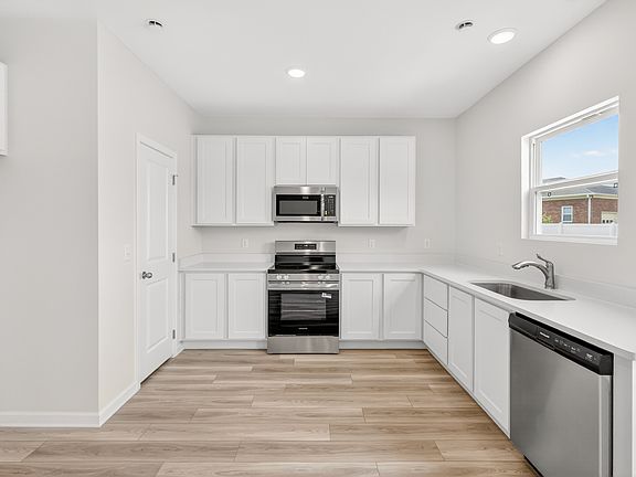 Example Home. Selections and Finishes May Vary per Community