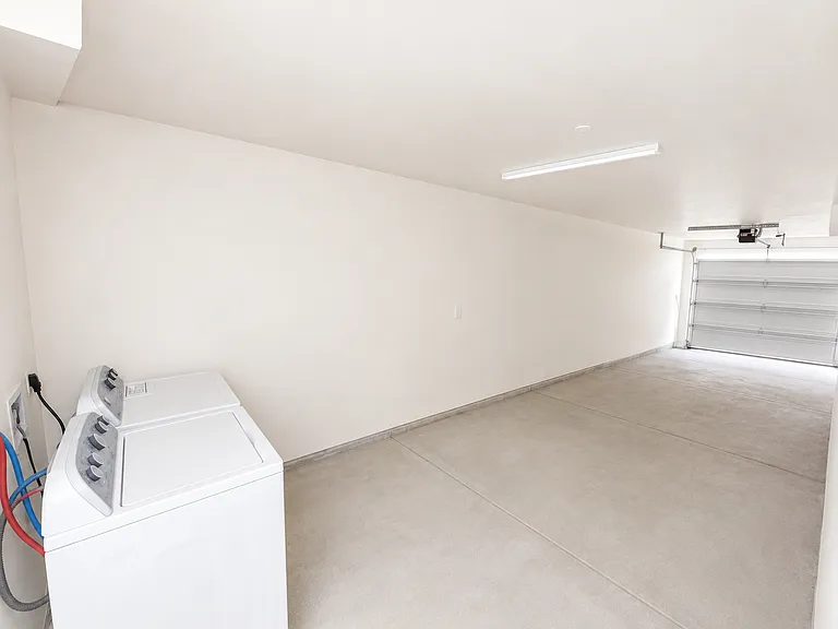 38206 Sierra Hwy — Photo 17