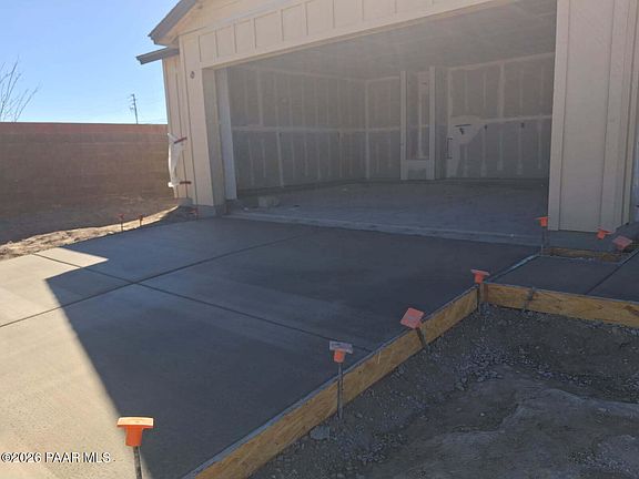 2nd image of 1299 Helsing Rd