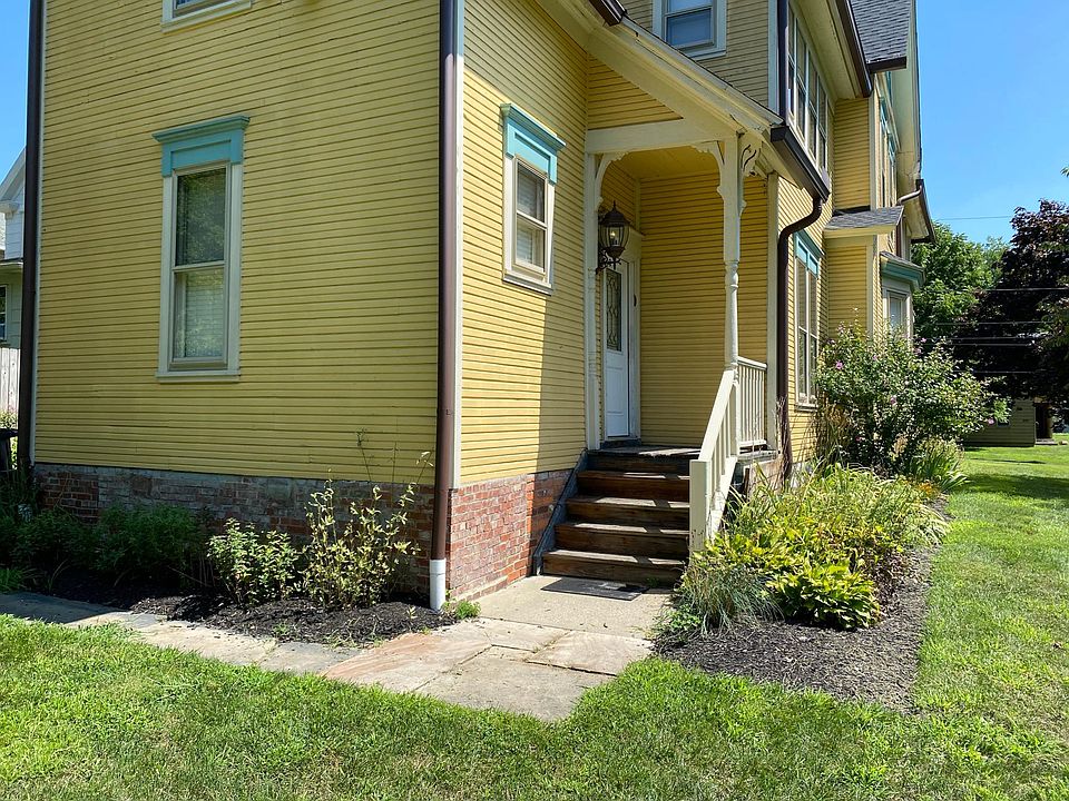 Entrance to unit (back half of duplex)