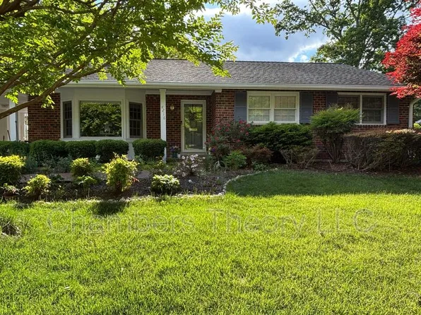 4216 Worcester Dr, Fairfax, VA 22032