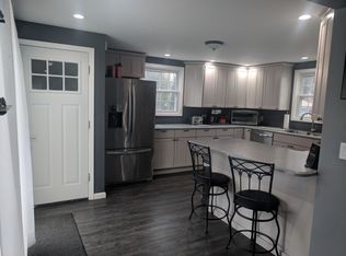 207 Lake St, Wilson, NY 14172