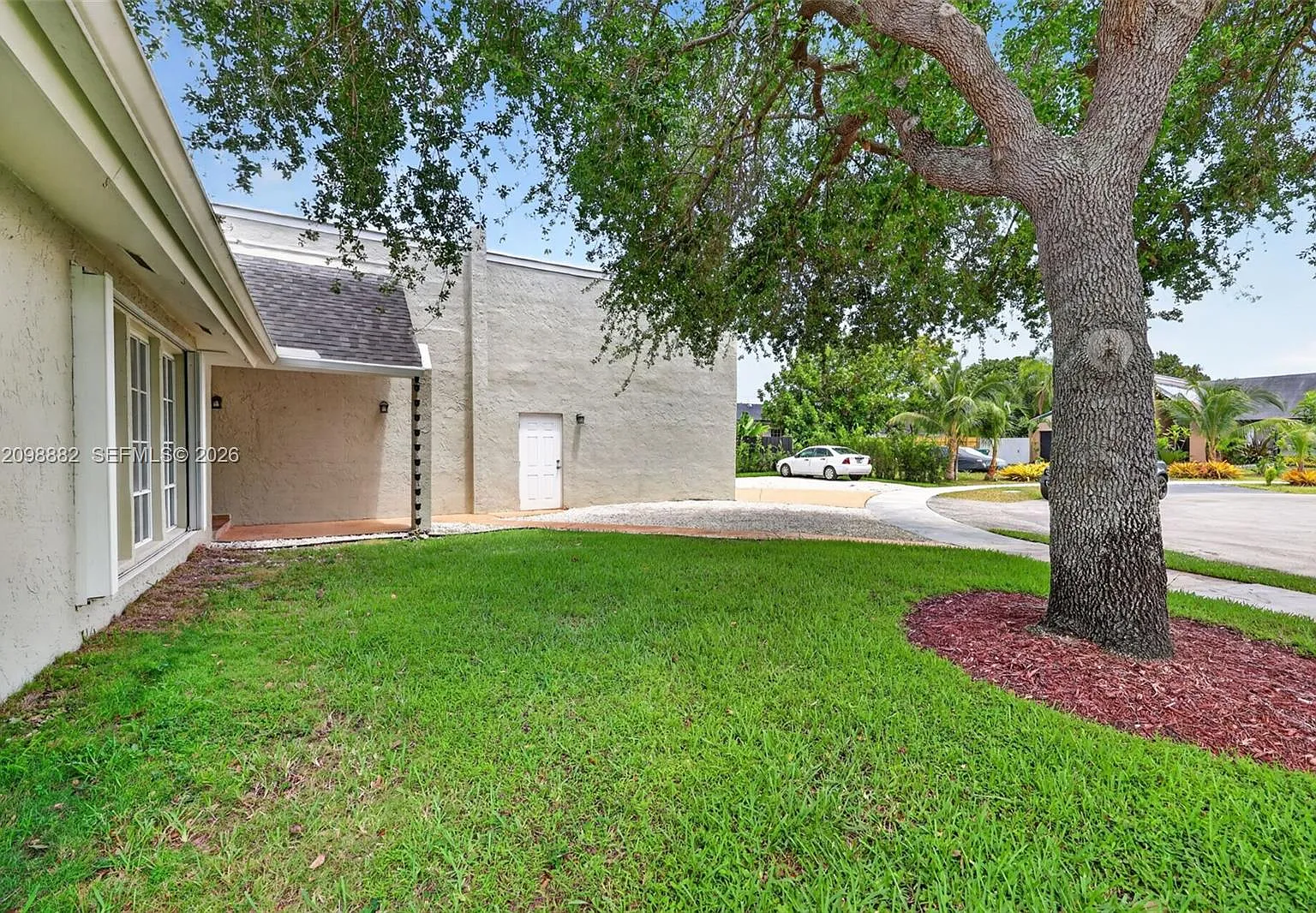 Harriel Estates — Photo 2