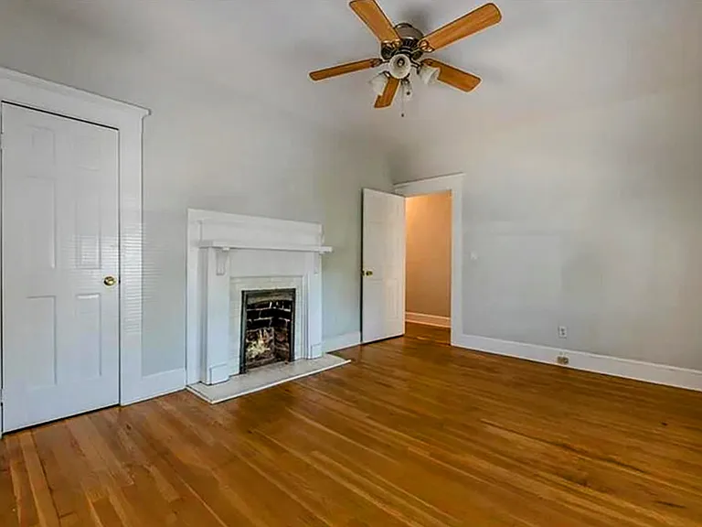 1191 Mansfield Ave NE #1191 — Photo 3