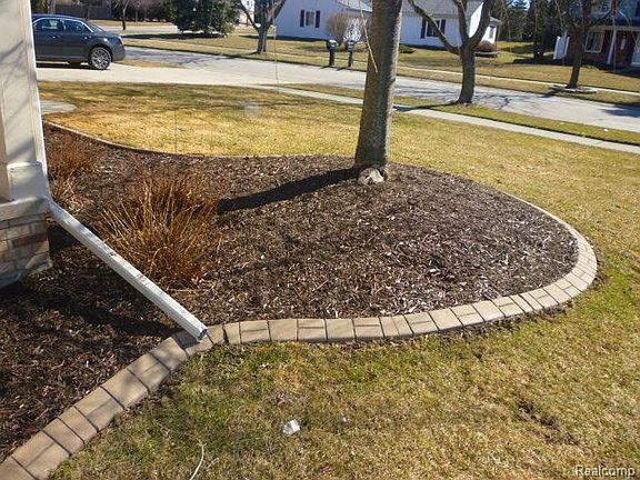 2nd image of 24365 Simmons Dr