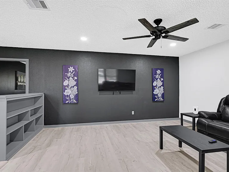 1806 Clayton Dr — Photo 12