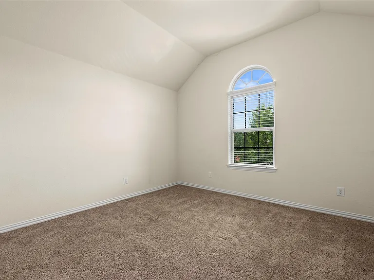 3665 Bainbridge St — Photo 39