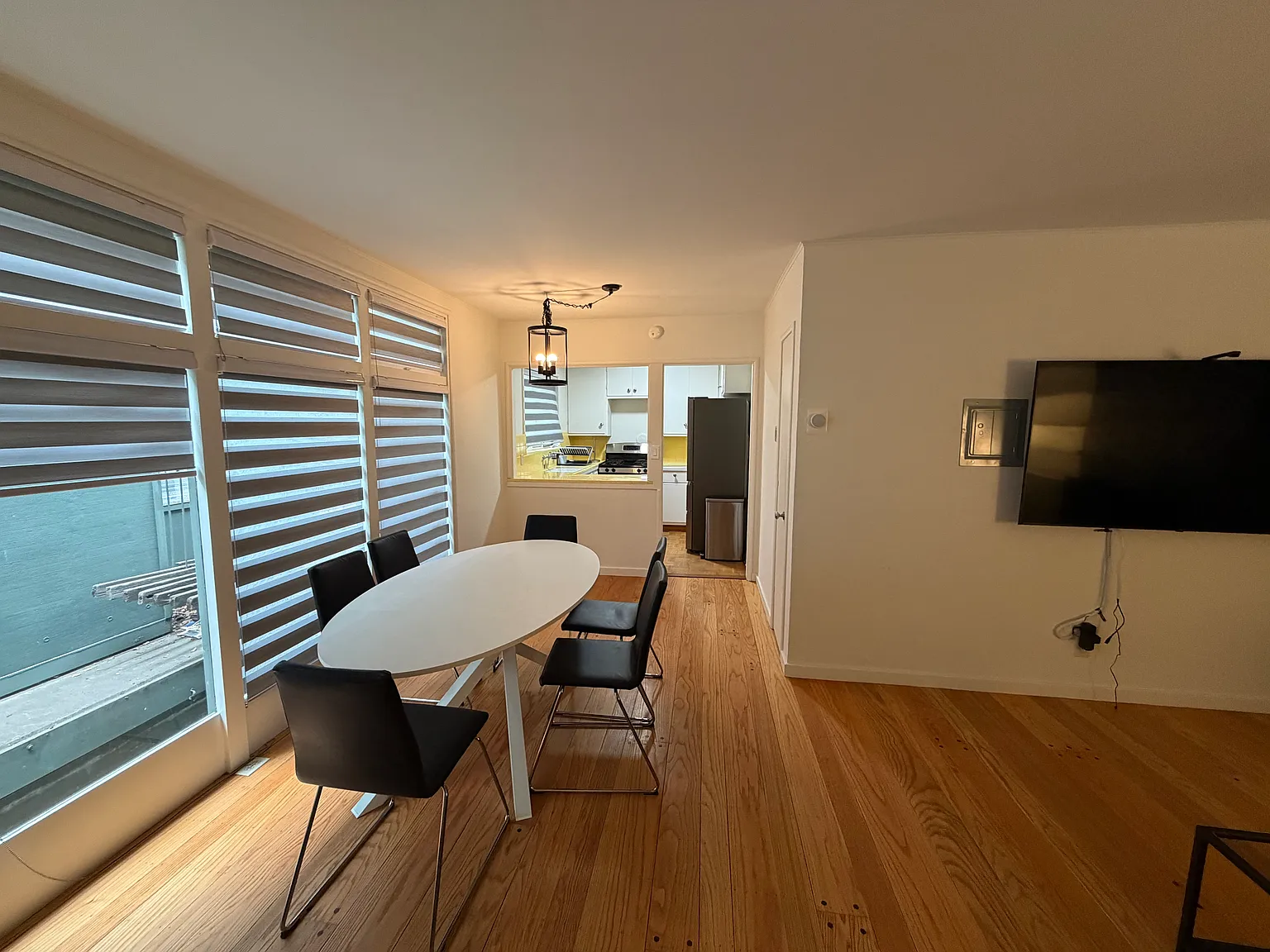 1 bed, 574 sqft, $2,800 — Photo 3