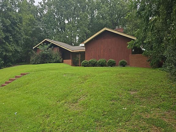 2nd image of 647 Herring Dr