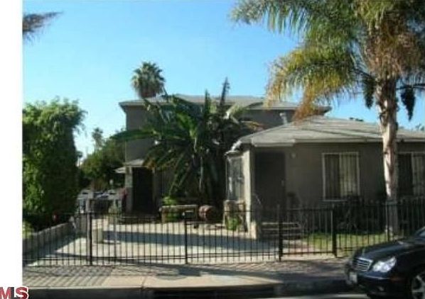 2nd image of 321 S Acacia Ave