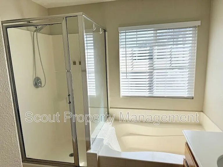 43174 Teramo St — Photo 28
