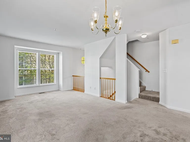 3508 Clay Creek Ct — Photo 16