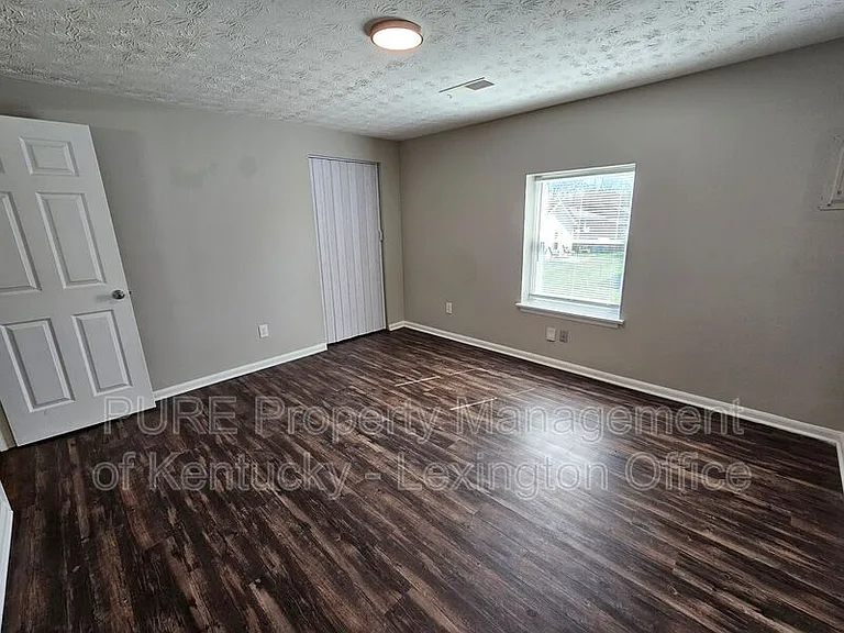 427 Cardwell Ave #4 — Photo 15