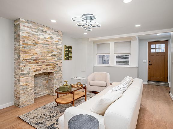 4th image of 70 Bowers St #1