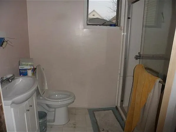 1340 Bryn Mawr St, Scranton, PA 18504