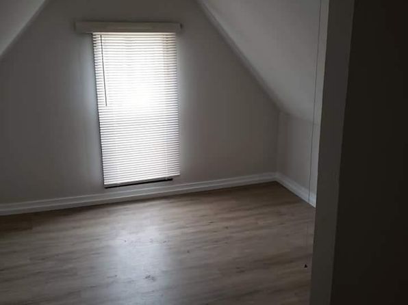 707 W Stoughton St #1/2, Urbana, IL 61801