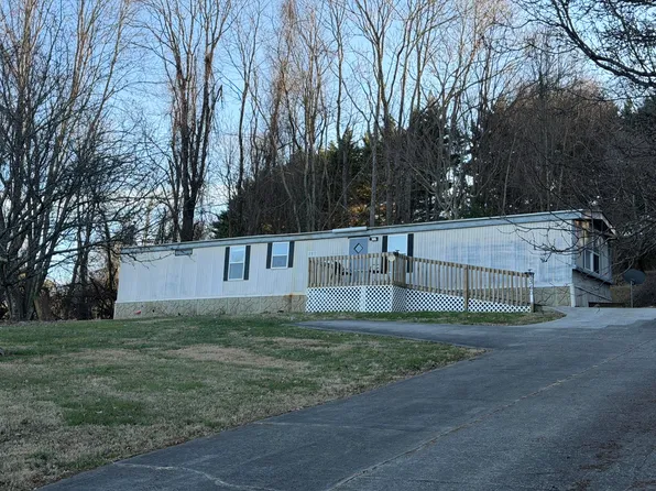 2360 Locust Grove Ct, Morristown, TN 37814