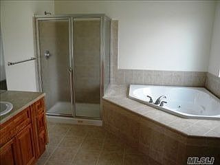 5th image of 12 Brown Ave