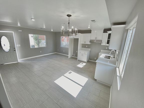 Downstairs living room/living room/kitchen