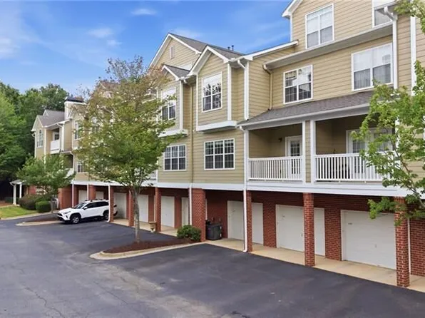 5110 Woodland Ln, Alpharetta, GA 30009