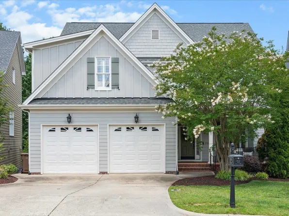 2721 Cameron Pond Dr, Cary, NC 27519