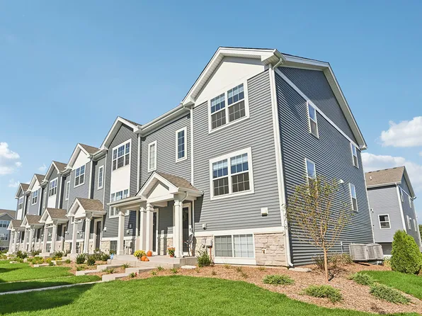 1399 Oakfield Ln, Pingree Grove, IL 60140