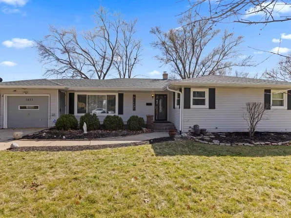 3823 Crosby St, Rockford, IL 61107