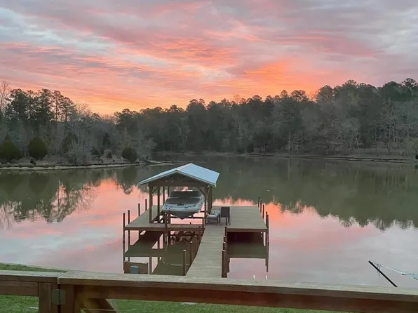 541 Point Lookout Rd, Cross Hill, SC 29332