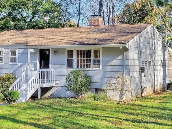 7 Read Place, Wilton, CT 06897