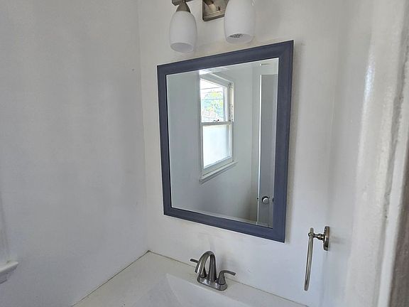 2nd image of 3387 Moore St