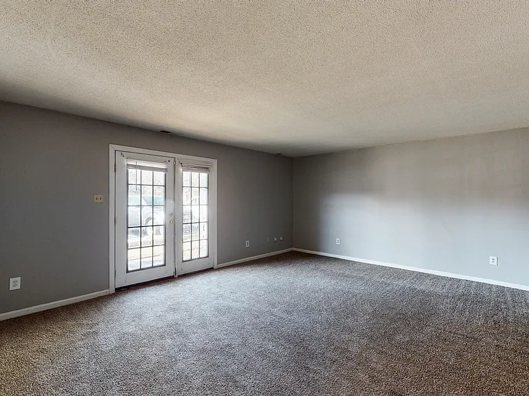 Mill Creek Apartments — Photo 10