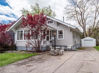 1800 E 32nd Ct, Des Moines, IA 50317