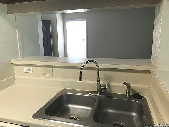 5th image of 11311 SIR WINSTON ST #401