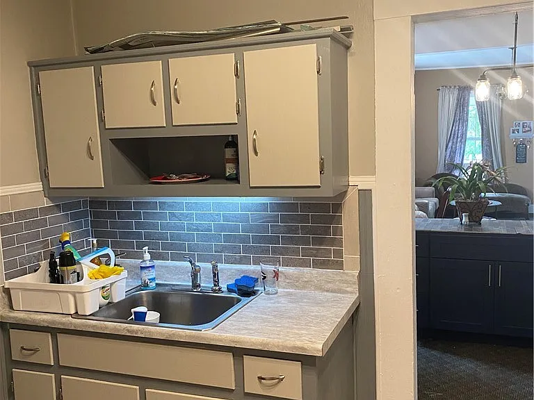 147 White Cir — Photo 9