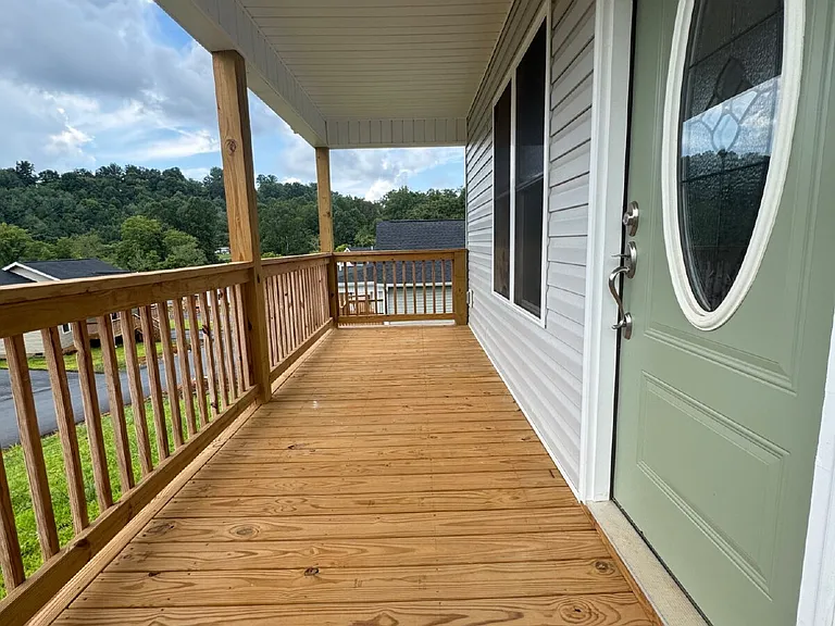 189 Quinn Hill Ln — Photo 2