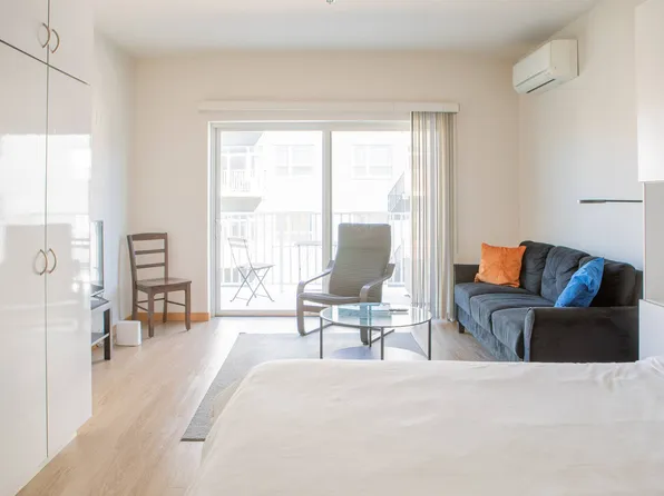 1642 N Water St #618, Milwaukee, WI 53202