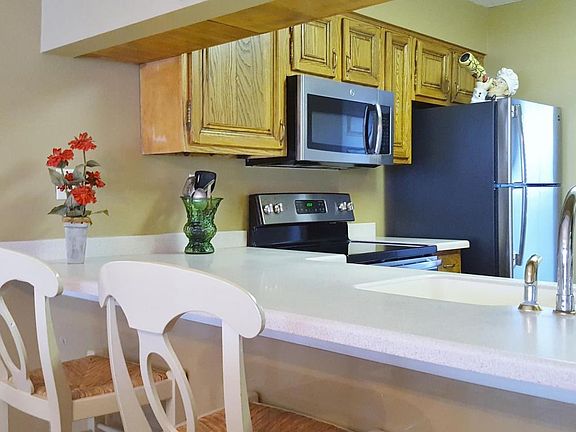 3rd image of 1044 Highway 98 E Unit 302