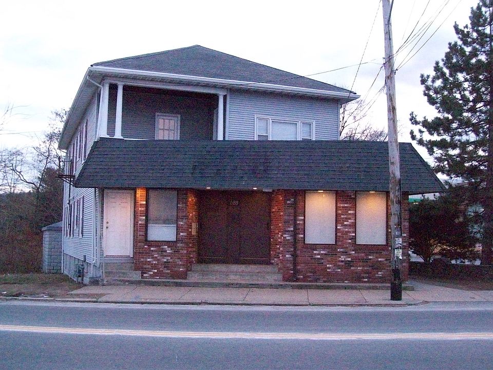 1st image of 688 Hartford Ave