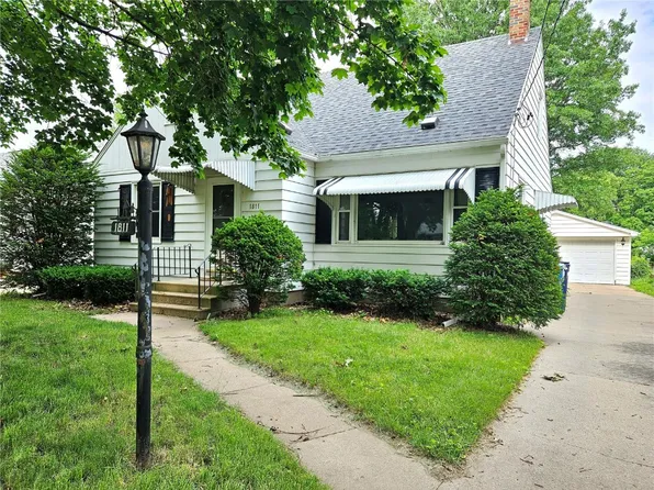 1811 W 6th St, Waterloo, IA 50702