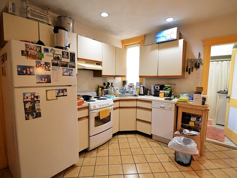 90 Brainerd Rd #4 — Photo 5