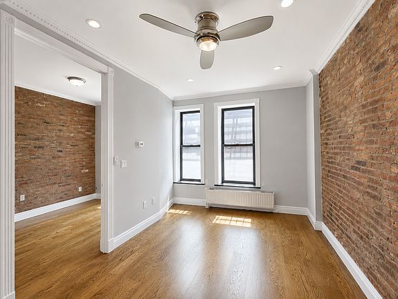5th image of 202 E 13th St APT 2H