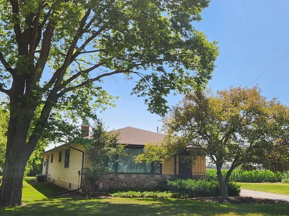 N15806 State Road 35, Trempealeau, WI 54661