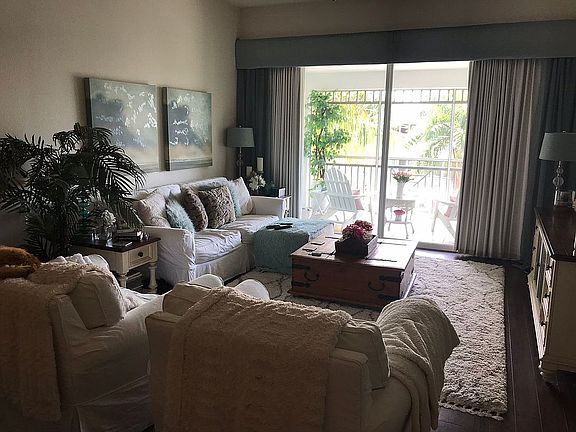 4th image of 5125 Melbourne St Unit 7306