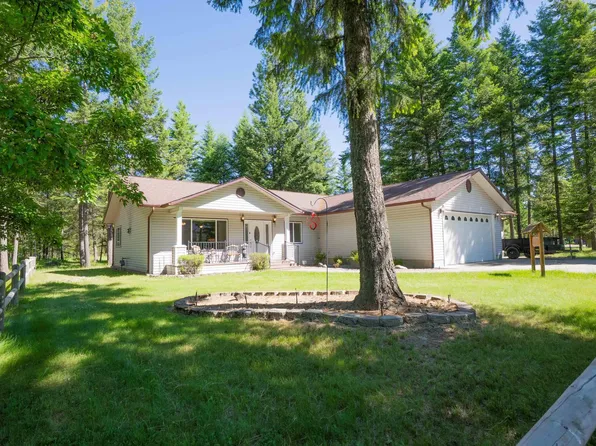 14 Whispering Ln, Moyie Springs, ID 83845