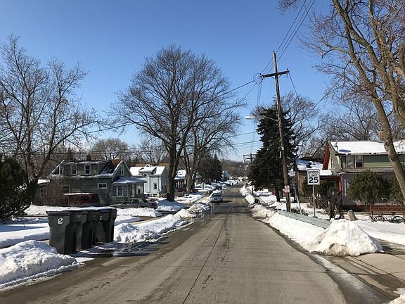 5th image of 901 Eales Ave